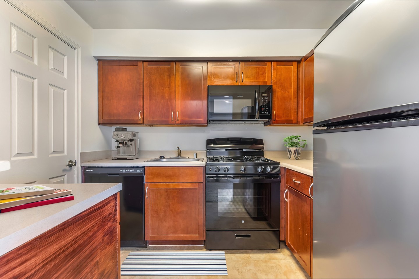 Saddle Brooke Apartments Image 8