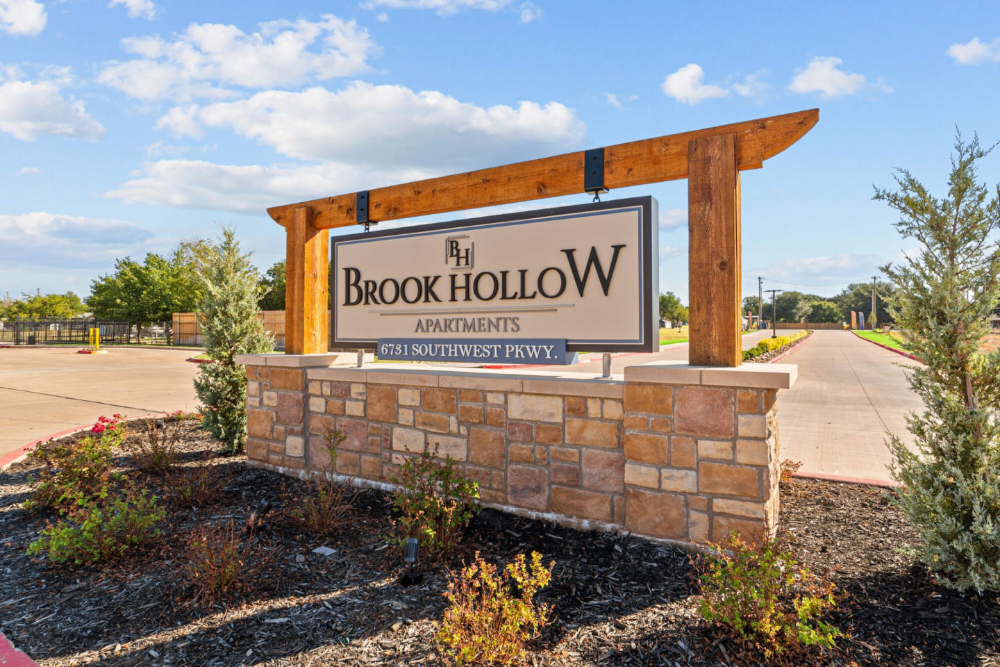 Brook Hollow Image 38