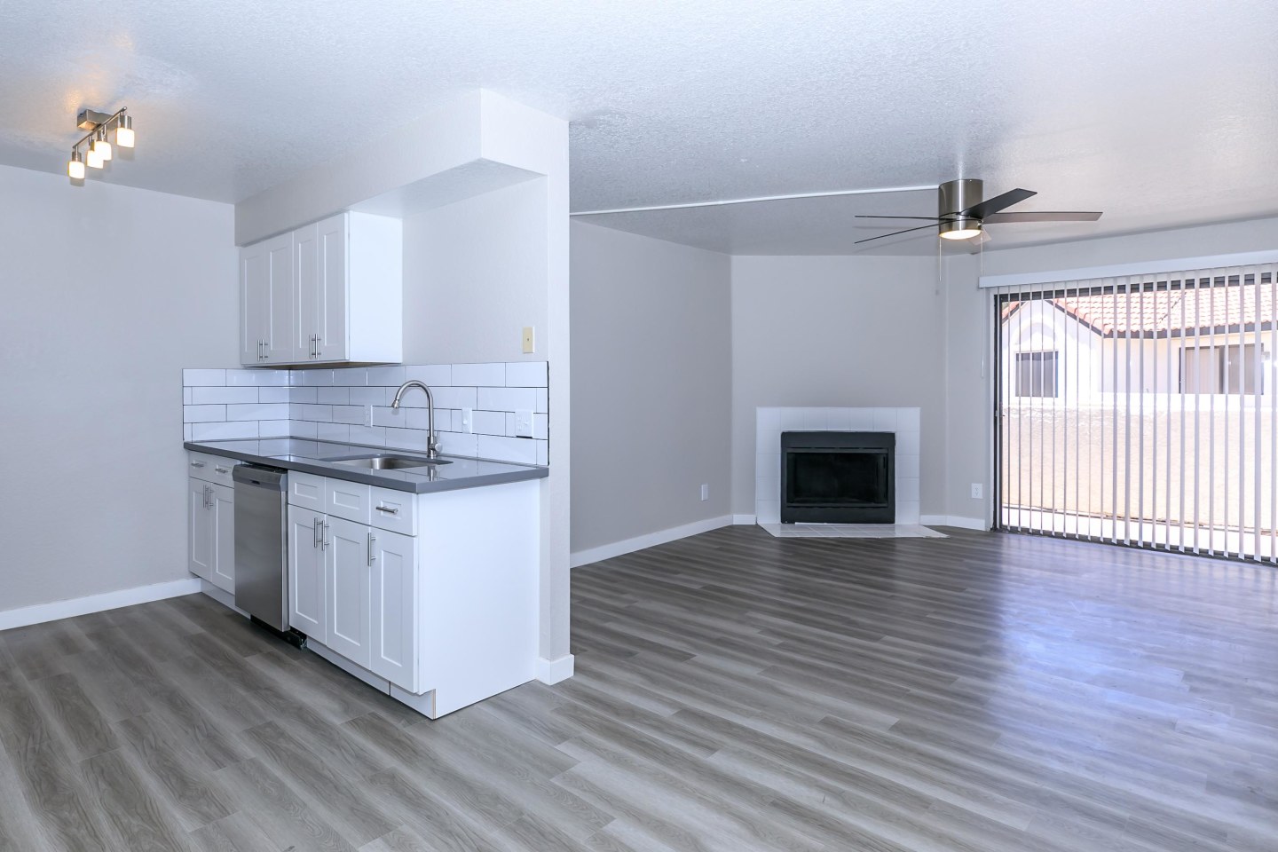 Tides at Mesa Apartments Image 13