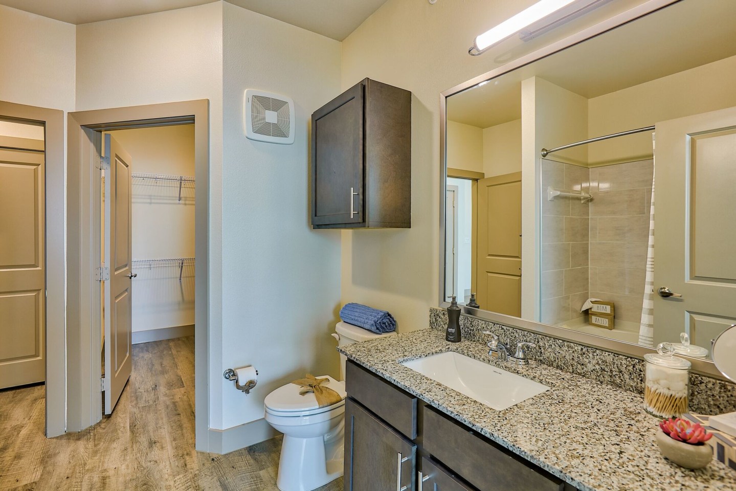 Tower Bay Lofts Image 11