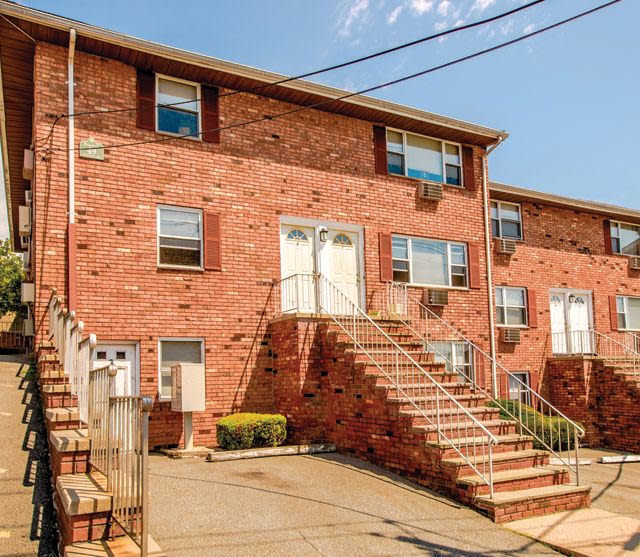 Rae Realty Image 2