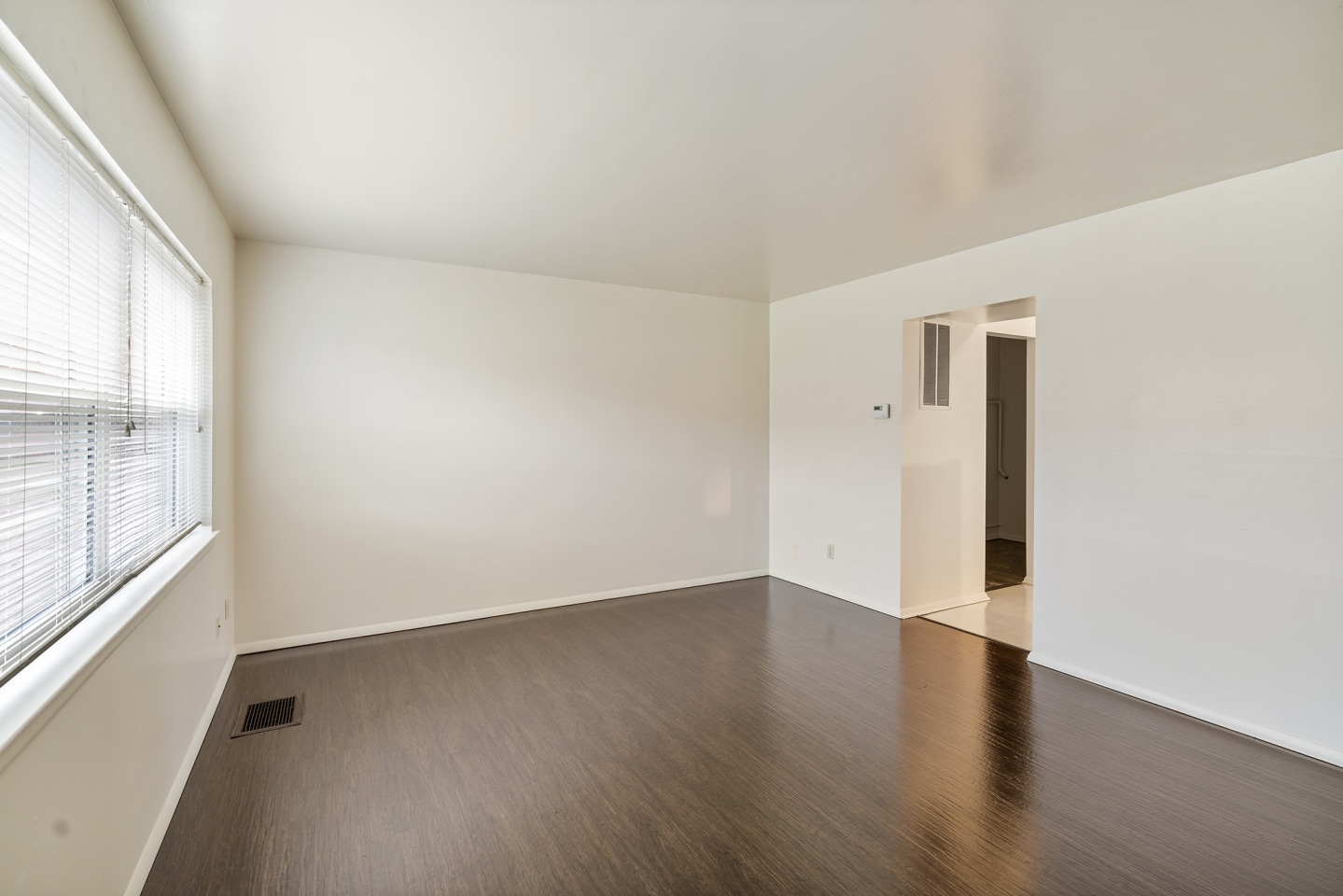Falcon Way Townhomes Image 17