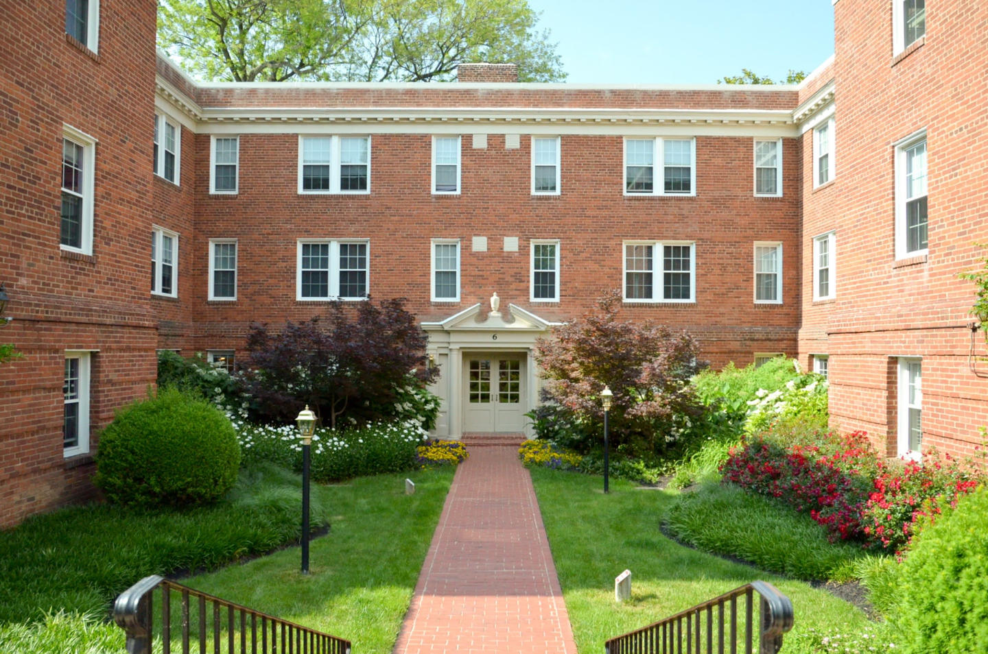 Manor House Apartments Image 31