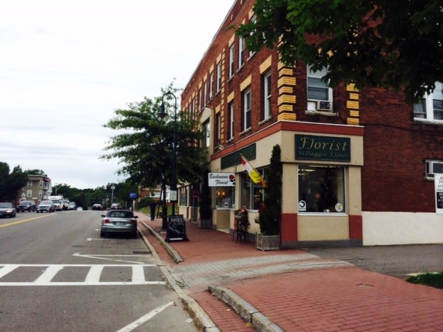 15 West Broadway Image 4