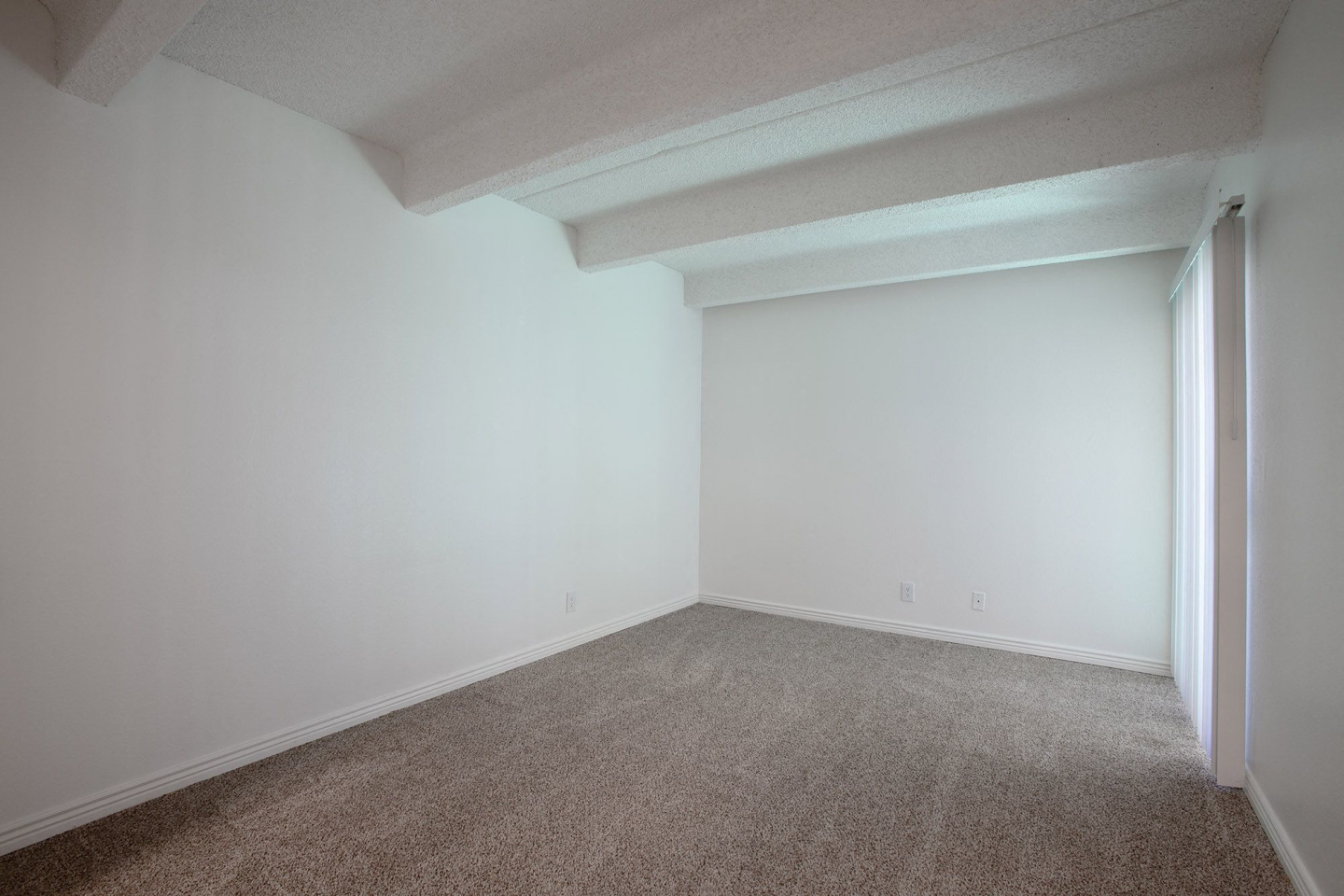 Los Altos Towers Image 27