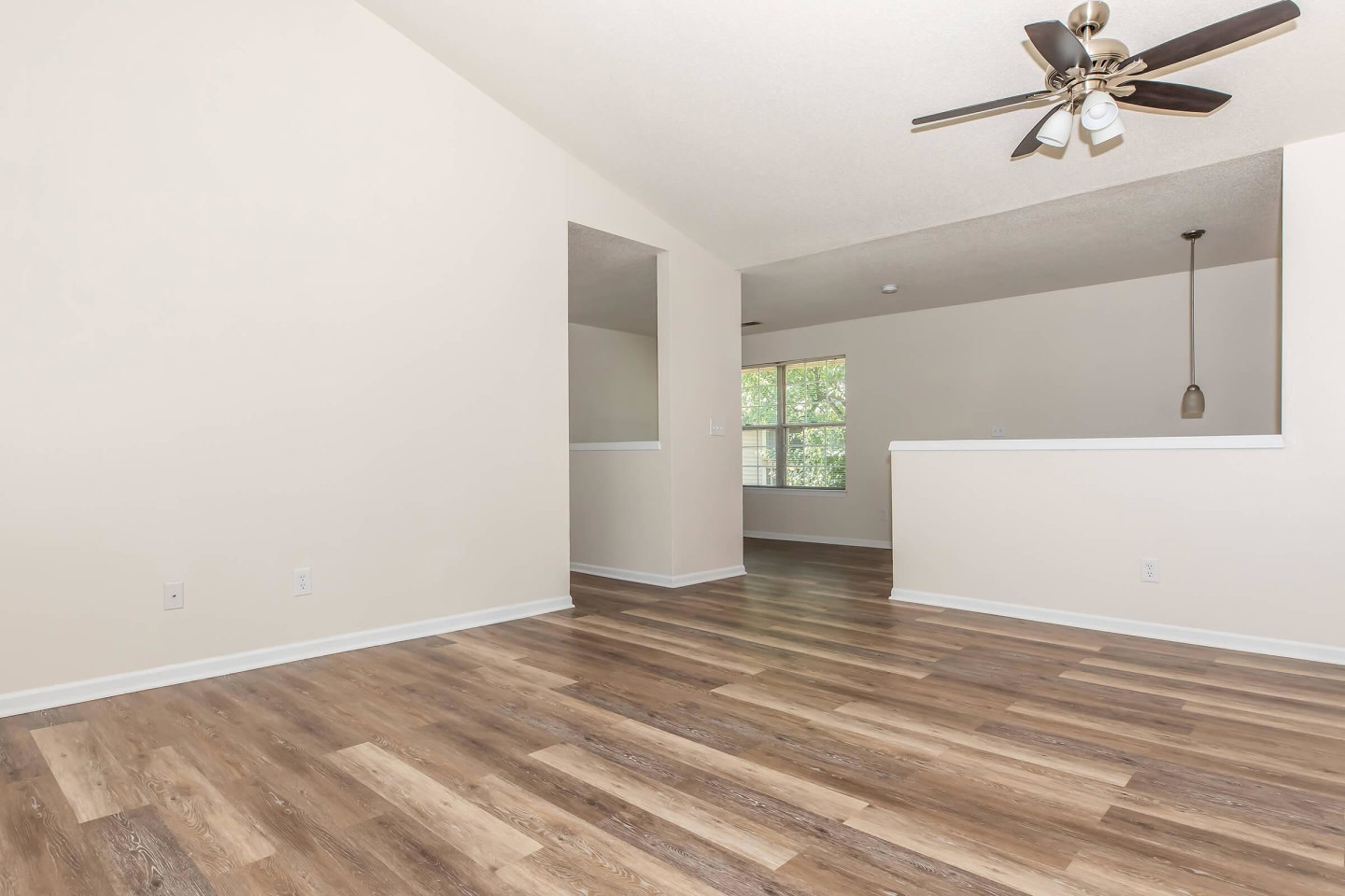 Ravinia Apartments Image 10