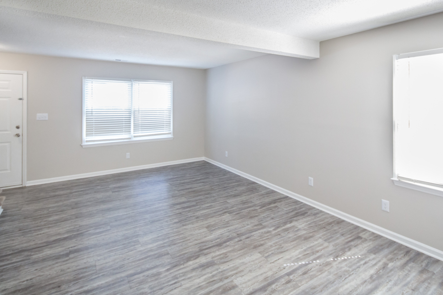 Belmont Heights Apartments & Townhomes Image 1