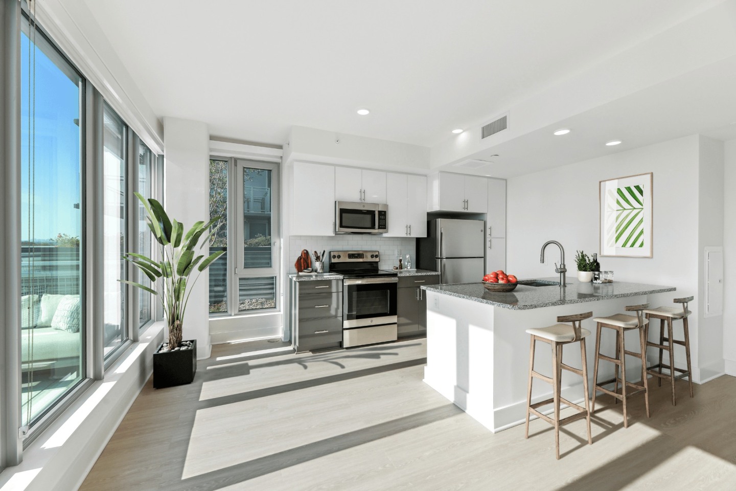Link Apartments H Street Image 10