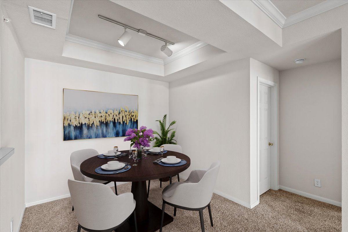 Crescent Apartments Image 14