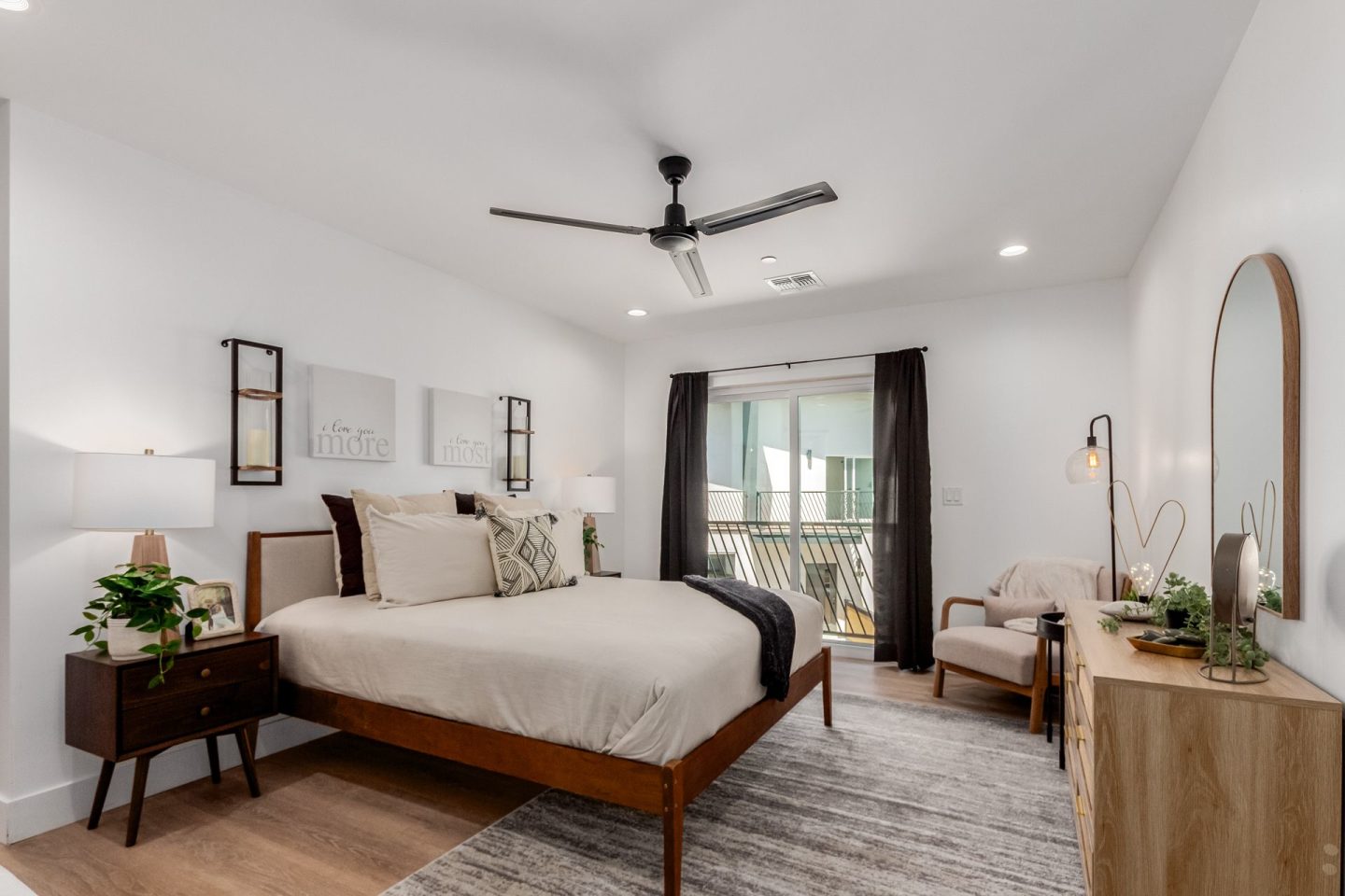 CJ Luxury Townhomes Image 32