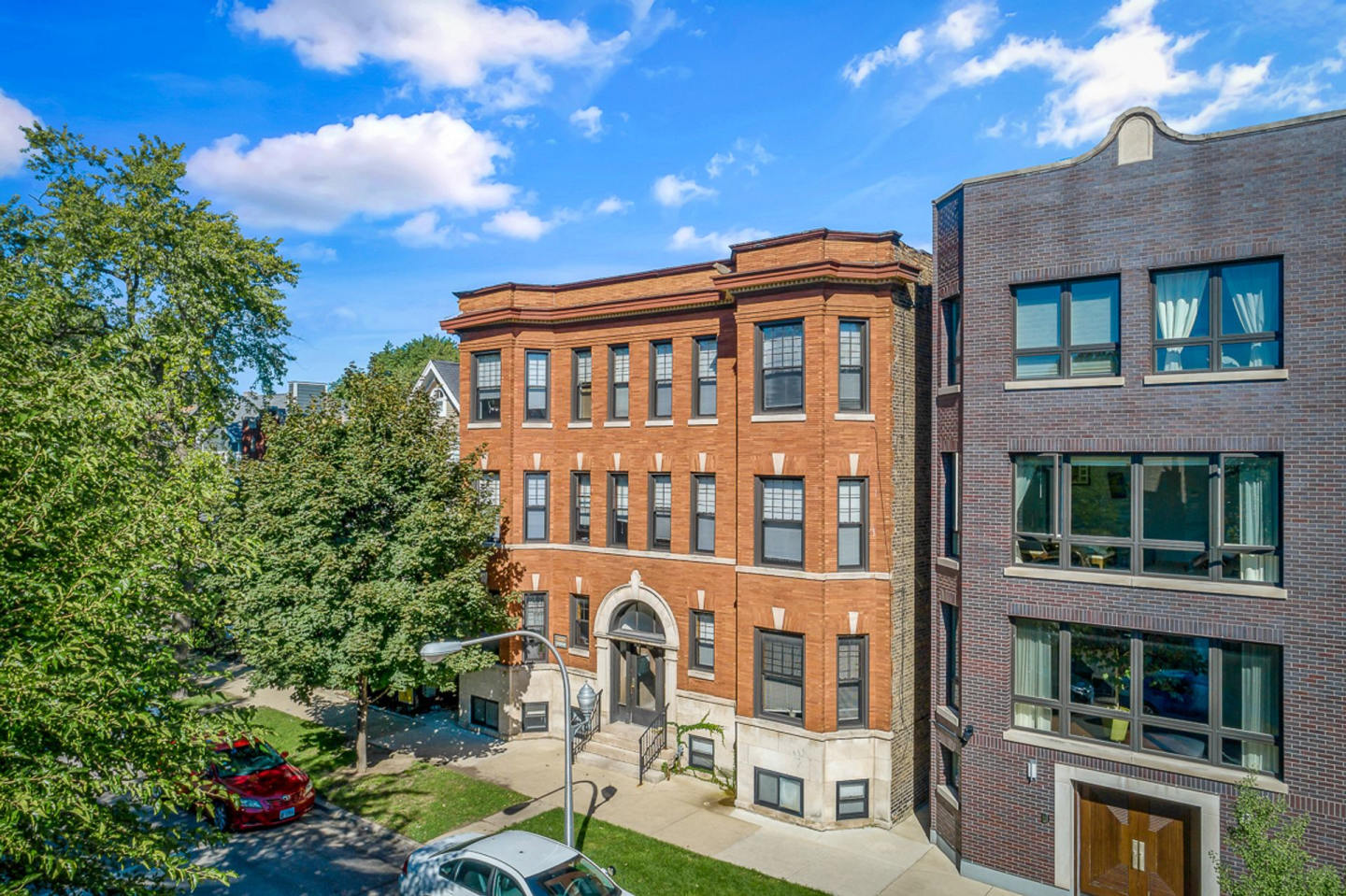 3637-39 N Paulina Image 1