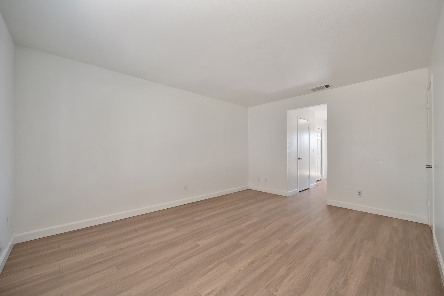 Townhomes at 201 Image 8