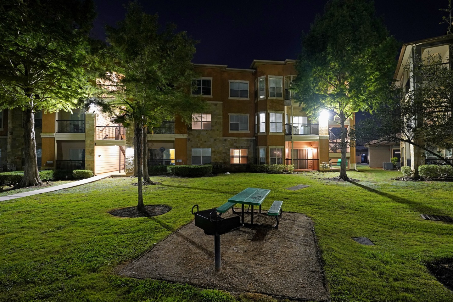 Residences at  Riverpark West Image 48