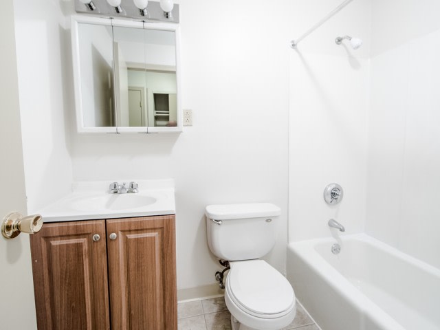 Lowell Arms Apartments Image 12