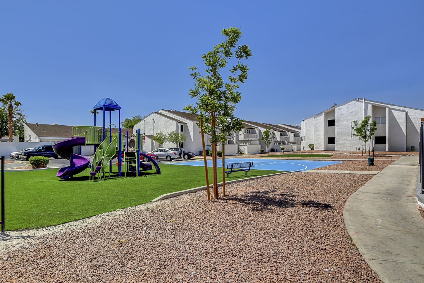 Tides at North Paradise Apartments Image 17