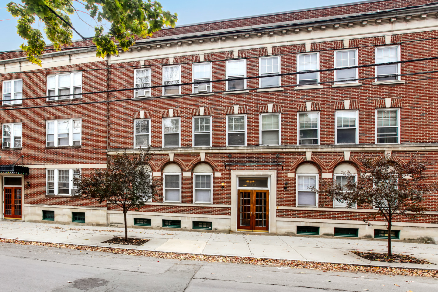 Edison Apartments Image 1
