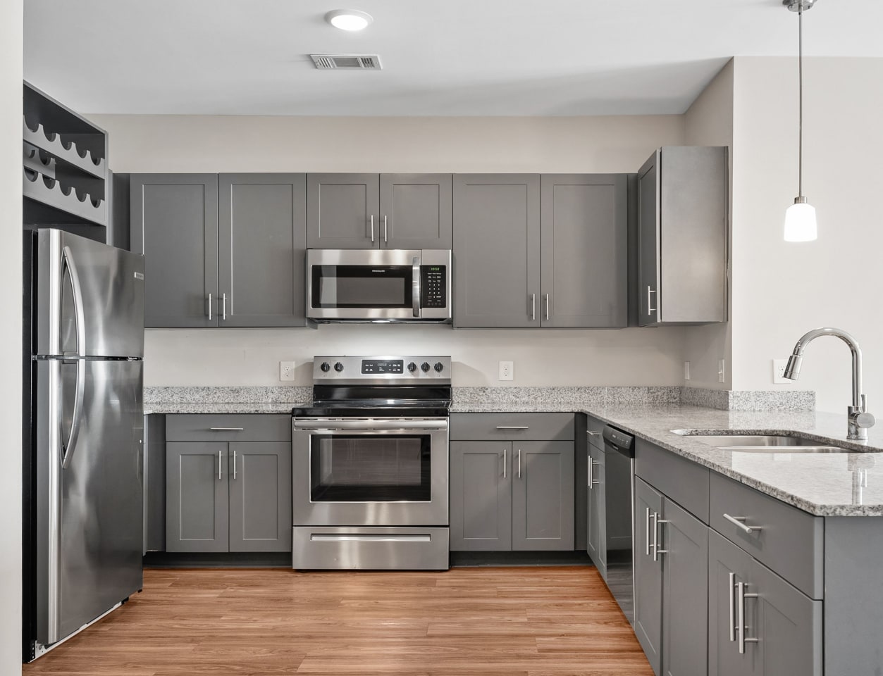 Summer Wind Apartments Image 33