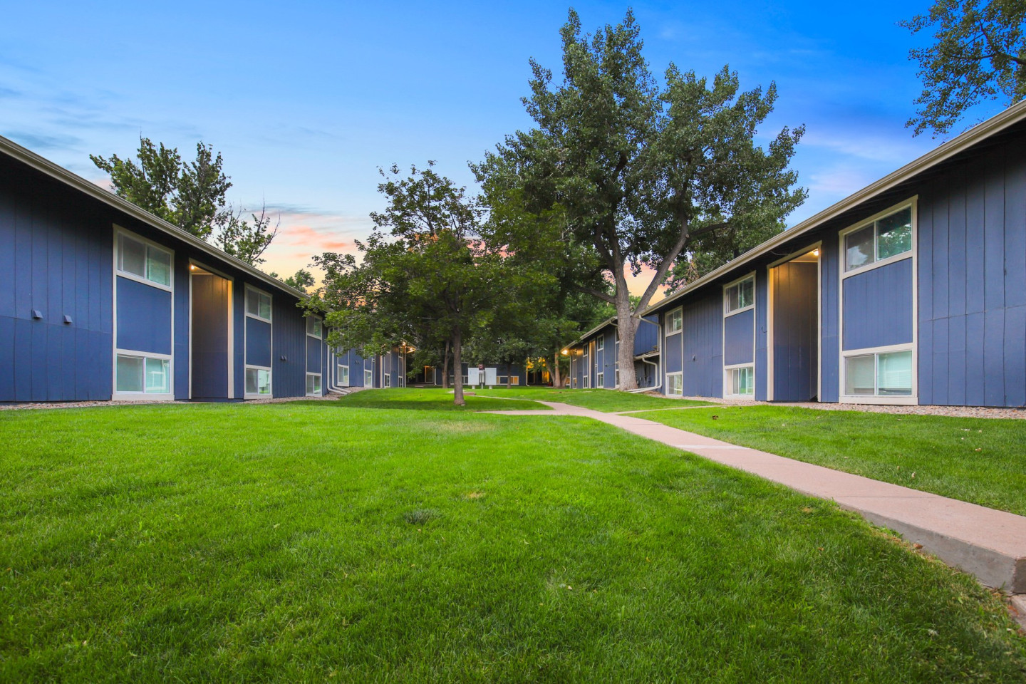 Broadridge Flats and Townhomes Image 1