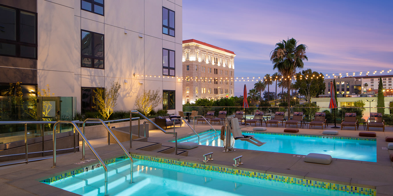 550 Harborfront Image 3