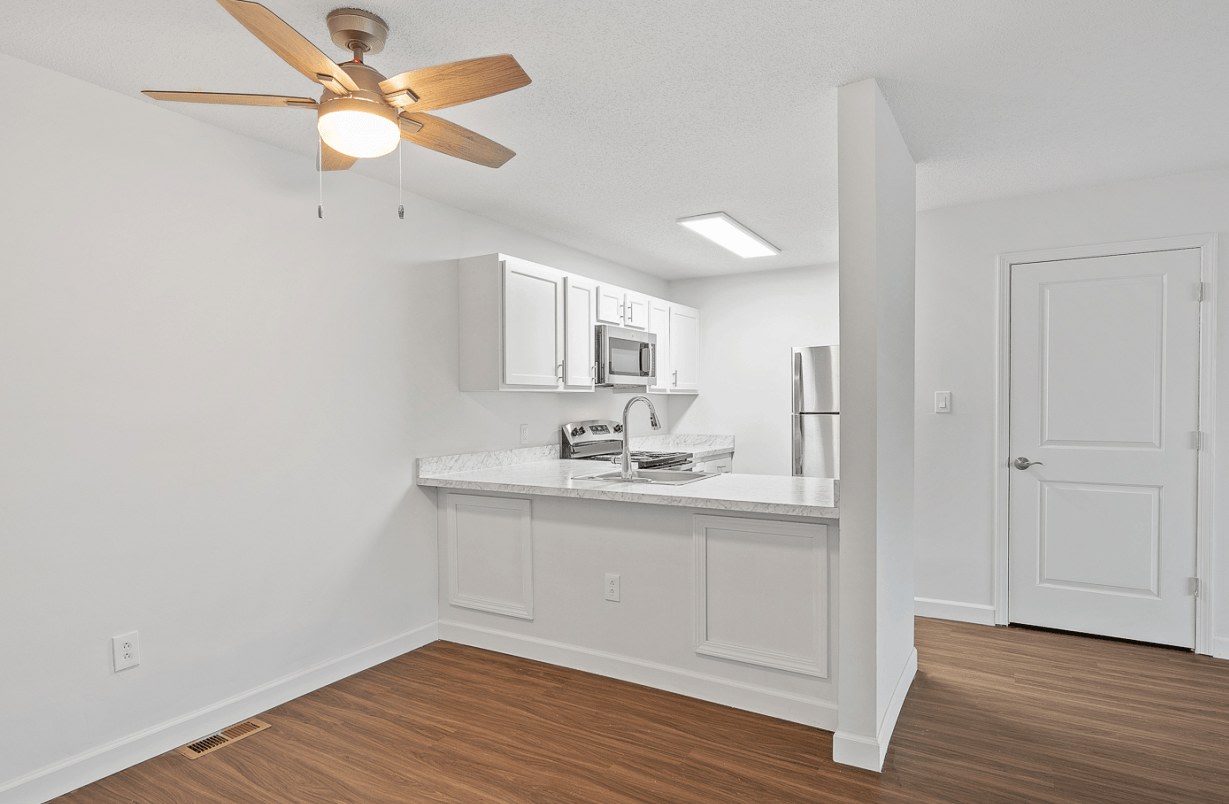 Apartments at Urbana Image 44