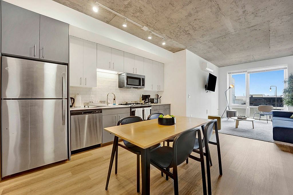 Post Chicago-Co Living Image 2