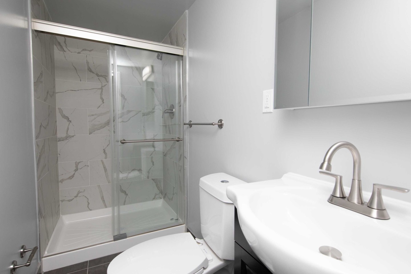 Holme Circle Apartments Image 7