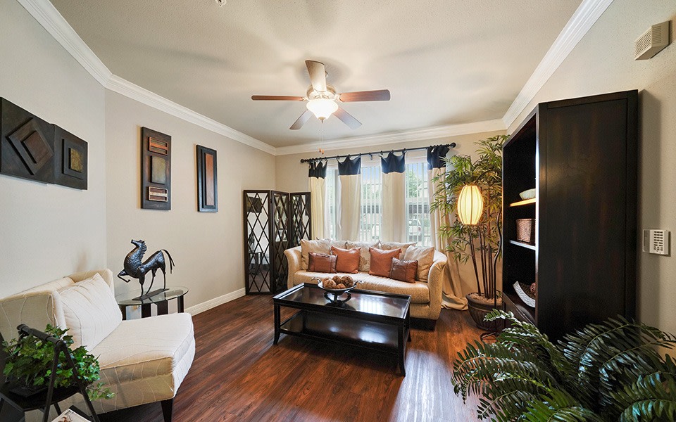 River Pointe Image 8
