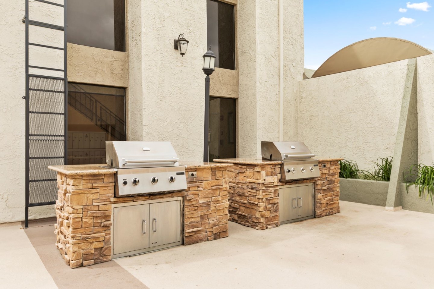 Topanga Terrace Image 19