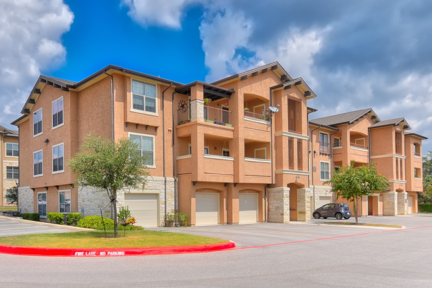 Mission Hills Apartments Image 12