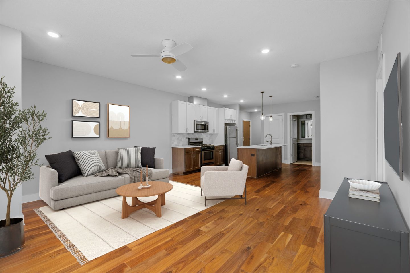 Boutique 28 Image 18