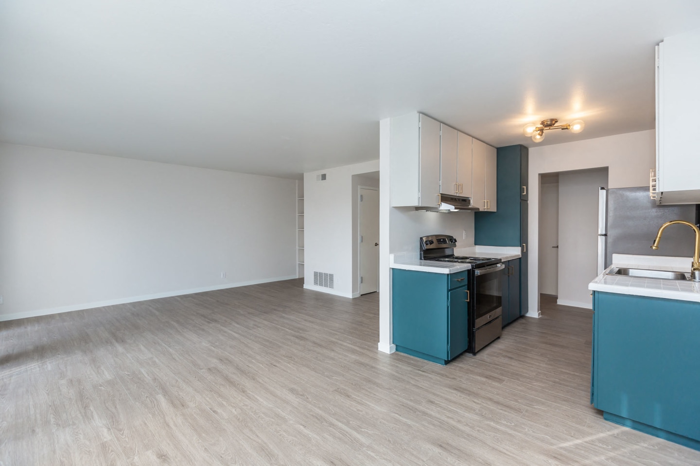 3014 Clay Street Image 9