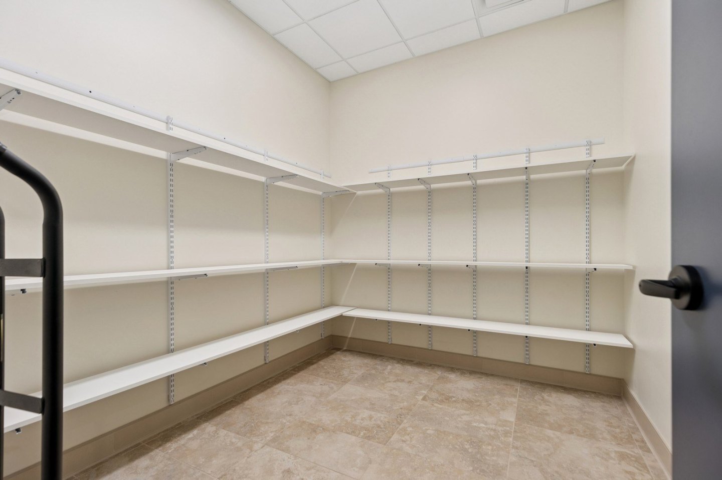 Marshall Avenue Flats Image 39