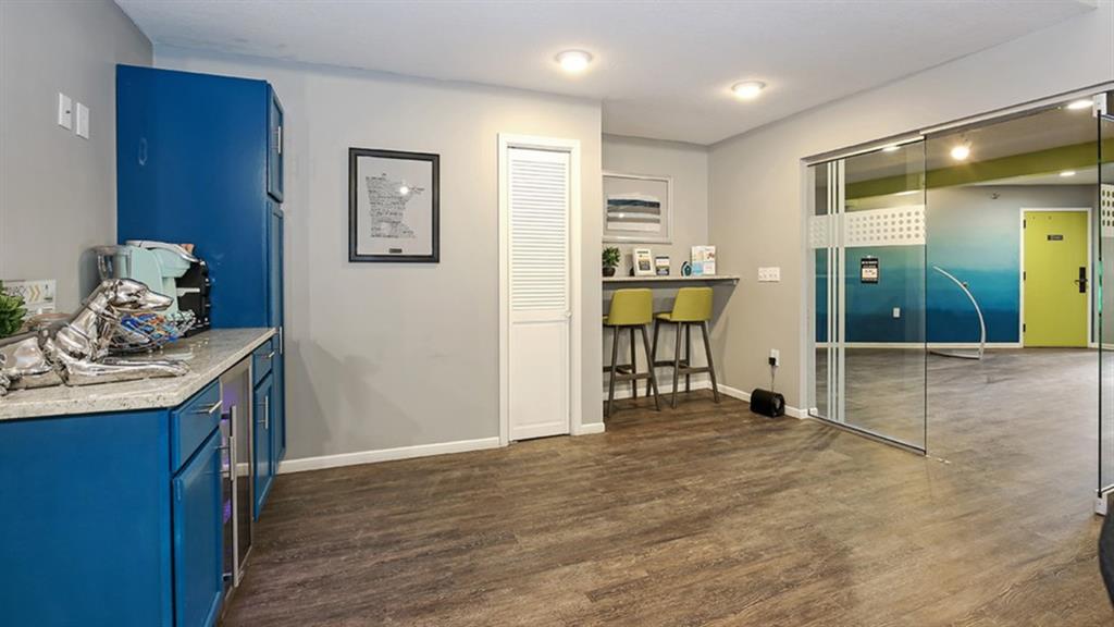 Twelve 501 Apartment Homes Image 19