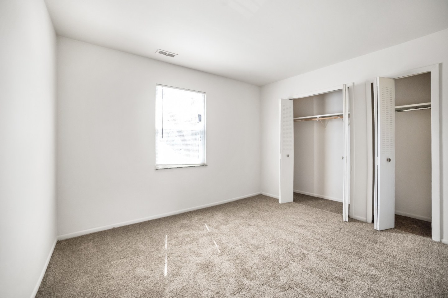 Somerset Apartments Image 4