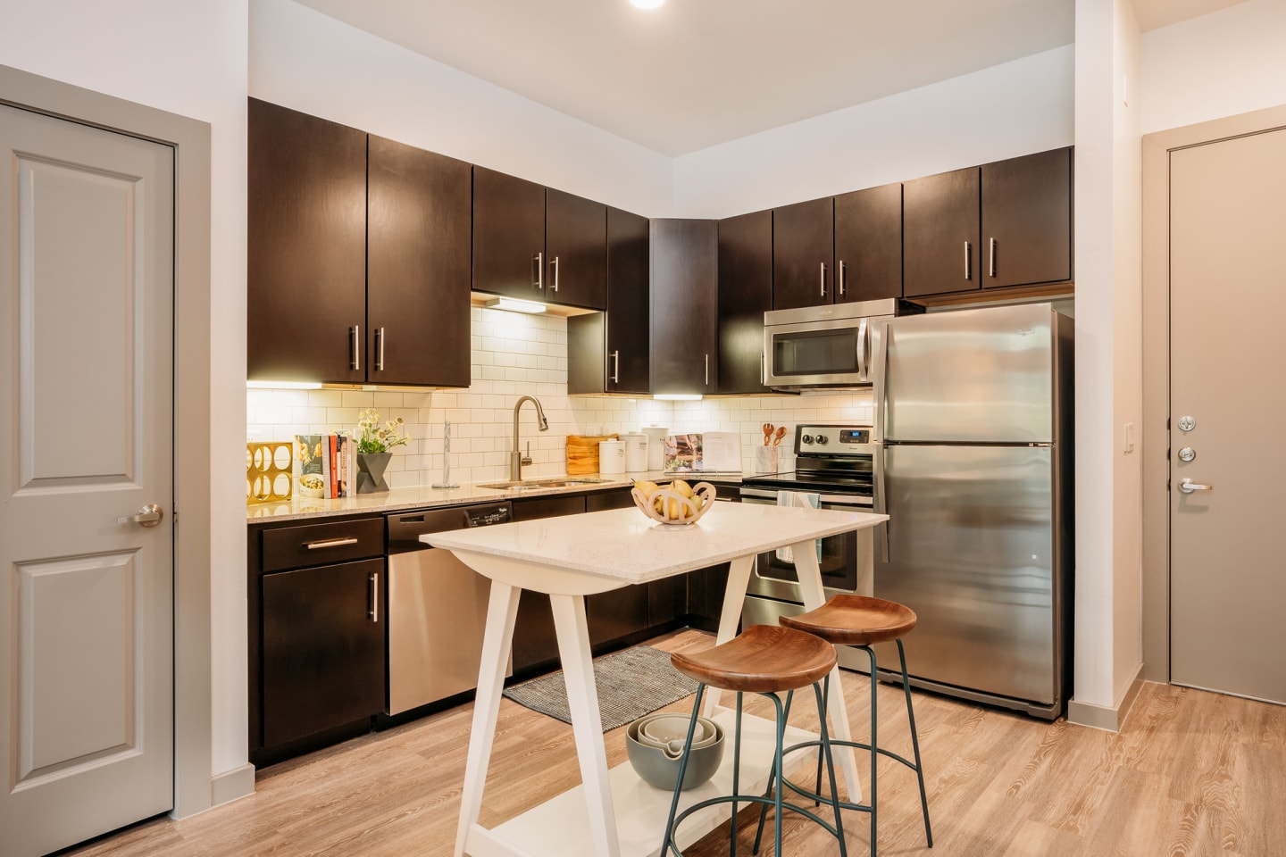 Lakeshore Pearl Image 5