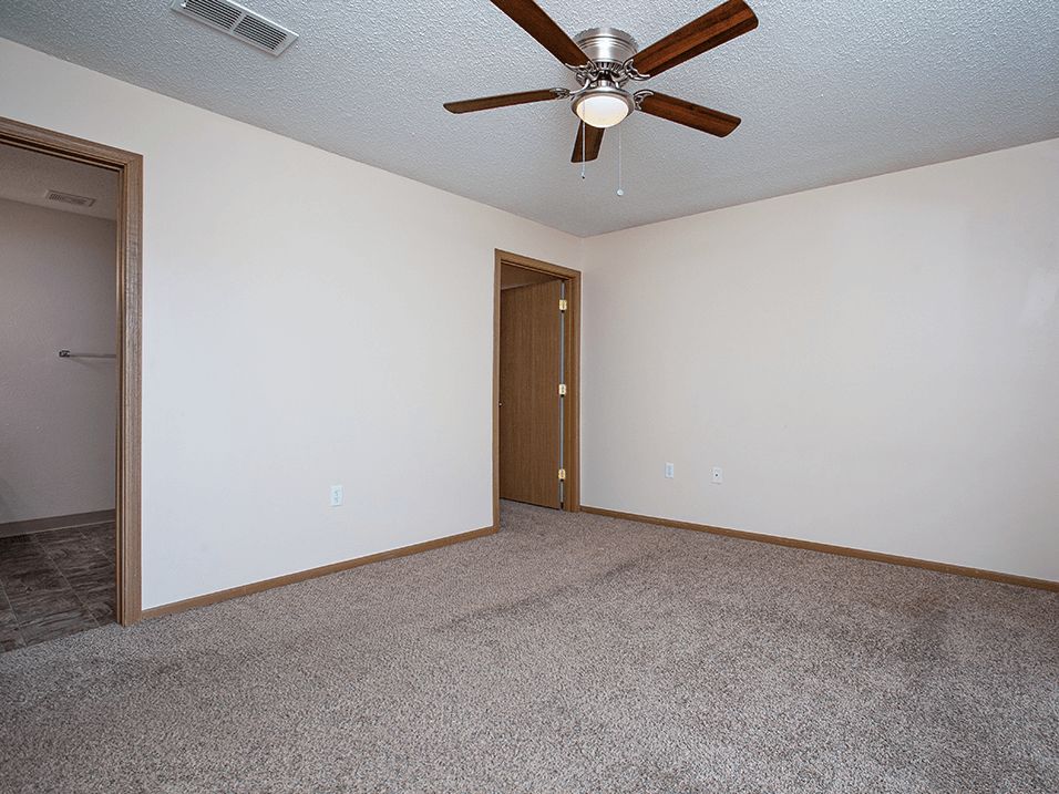 Ridgeport Apartments and Townhomes Image 15