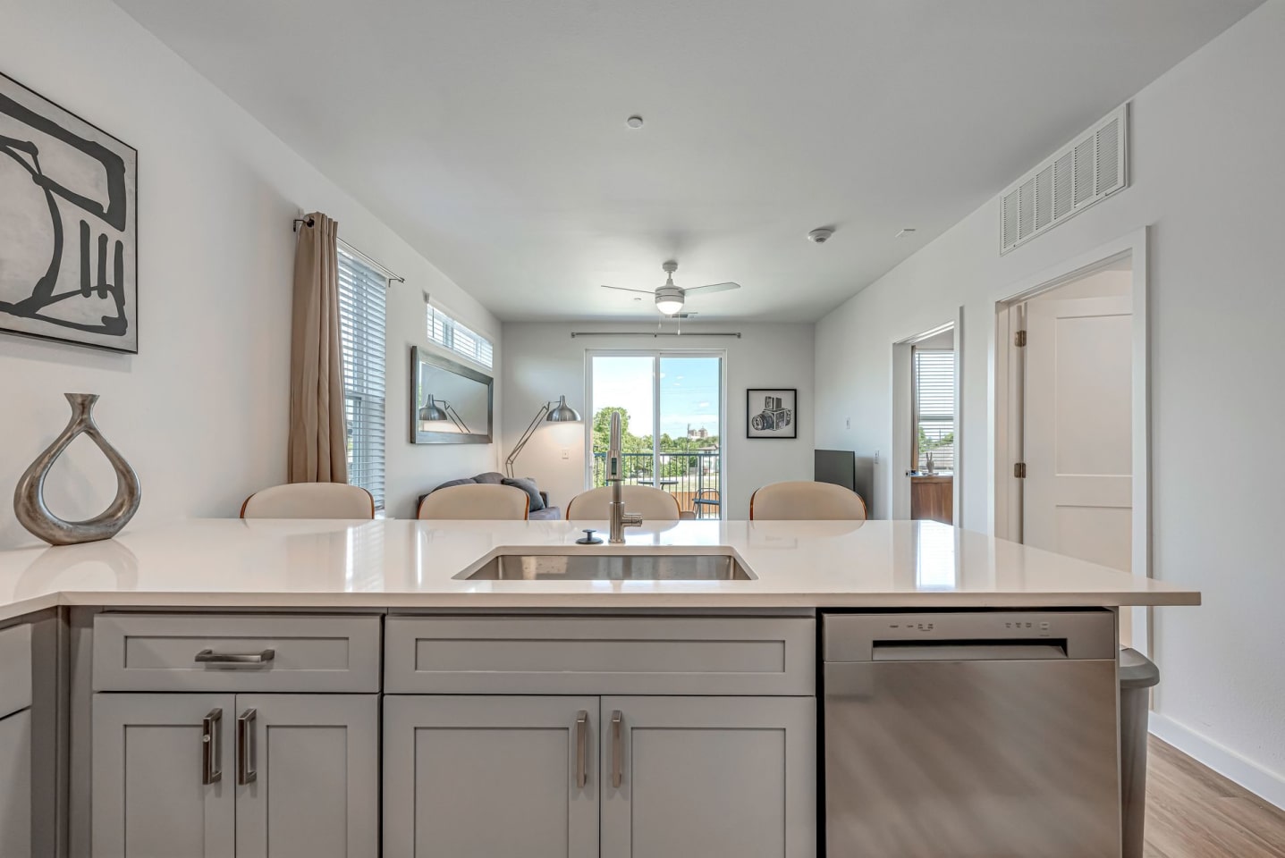 East 9th Apartments Image 3