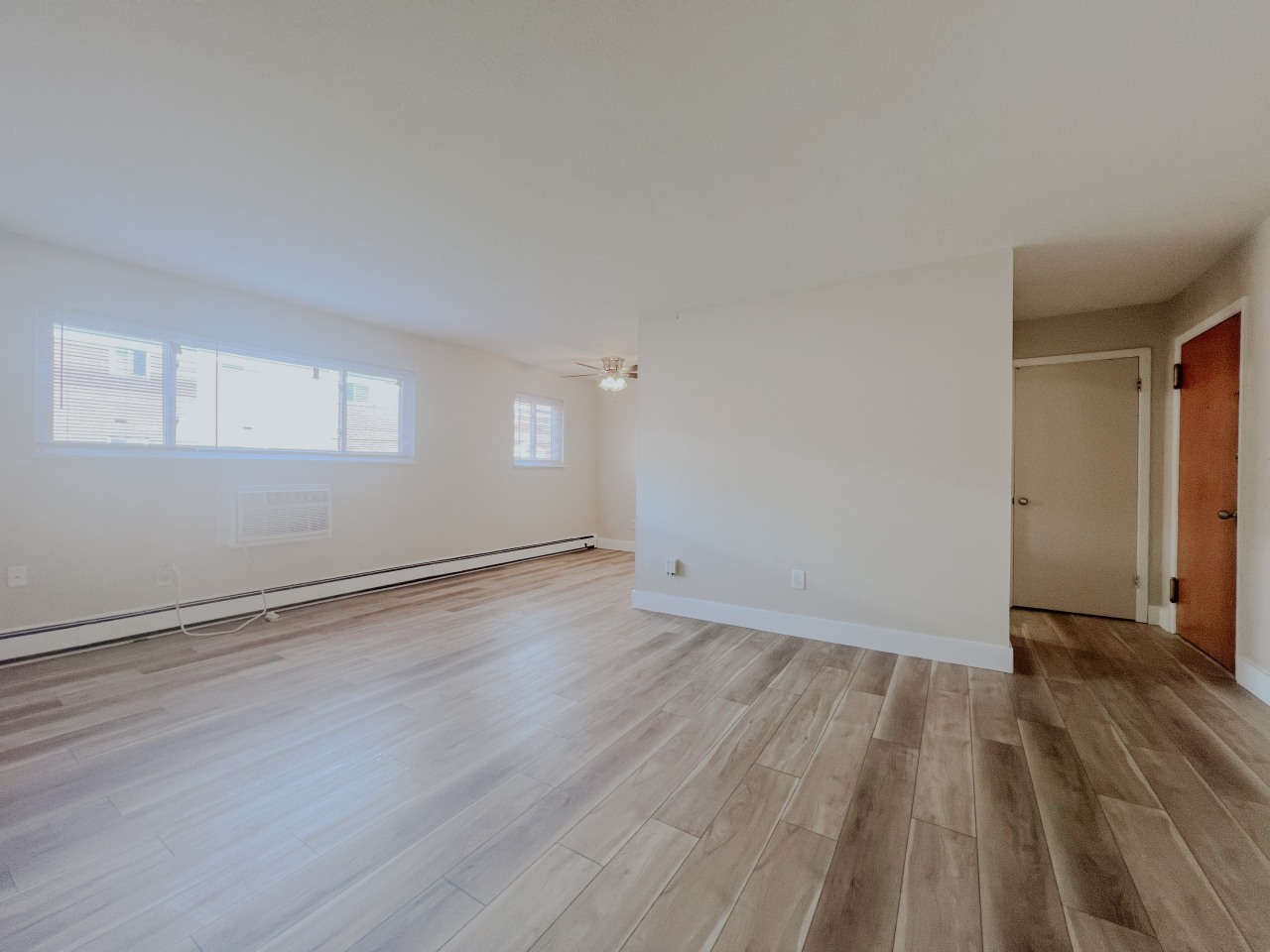 Emerald Village Apartments Image 4