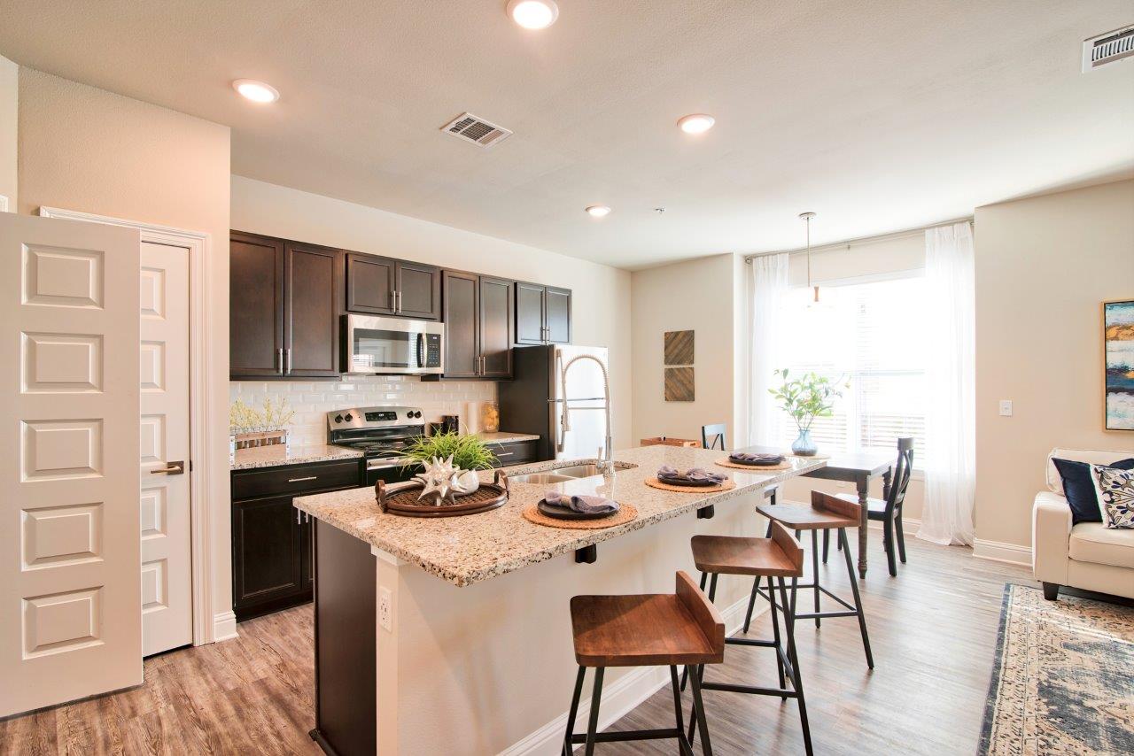 Silver Oaks Image 11