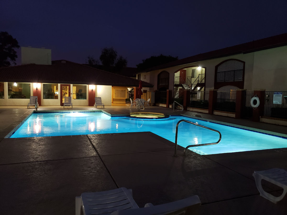 Desert Lakes Apartments Image 3
