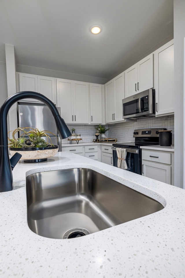 River Oaks Landing Image 25