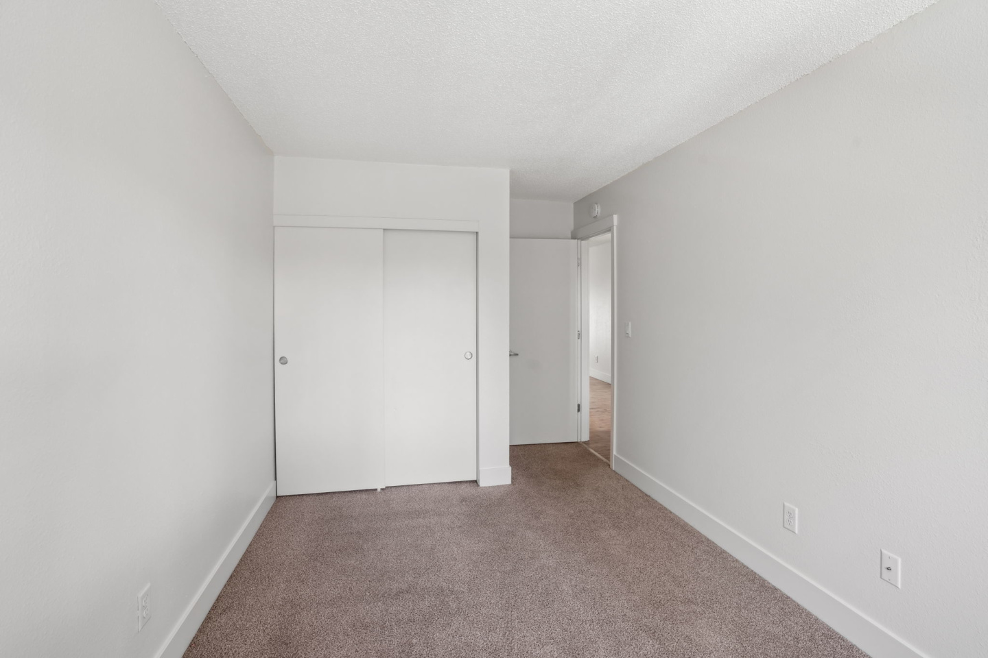 Beverly Grove Image 30
