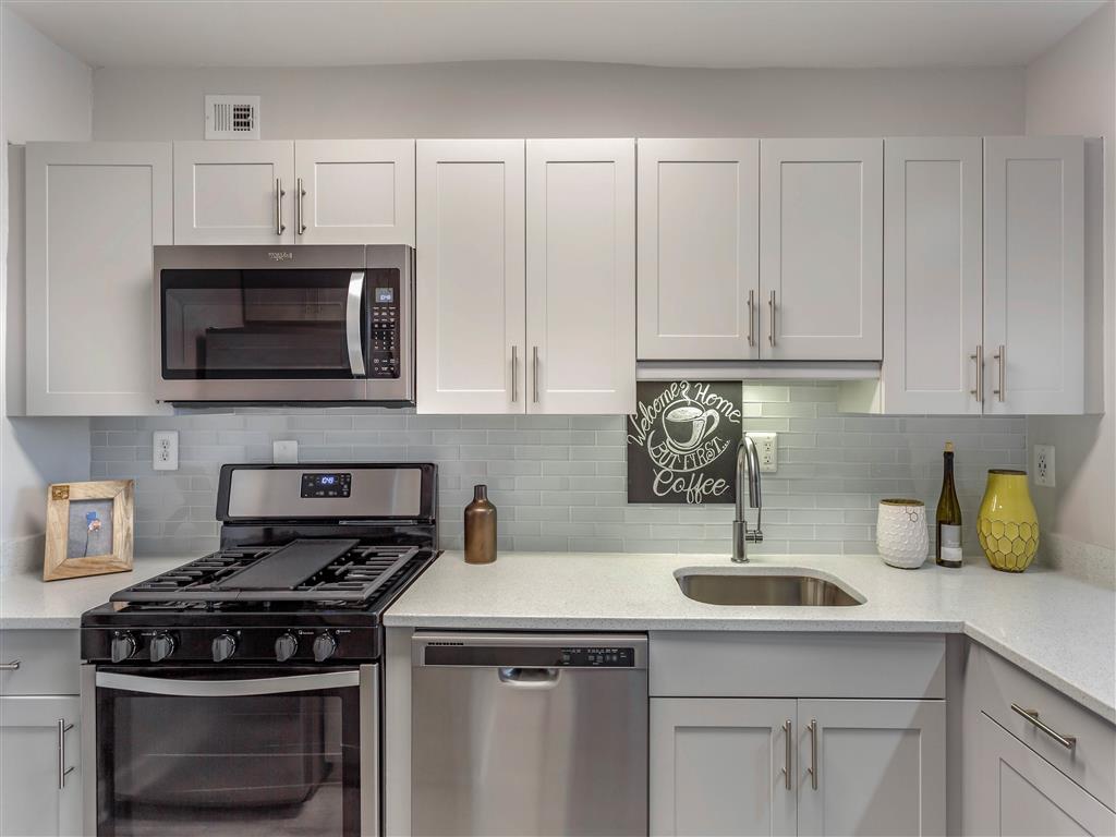 Potomac Towers Image 21