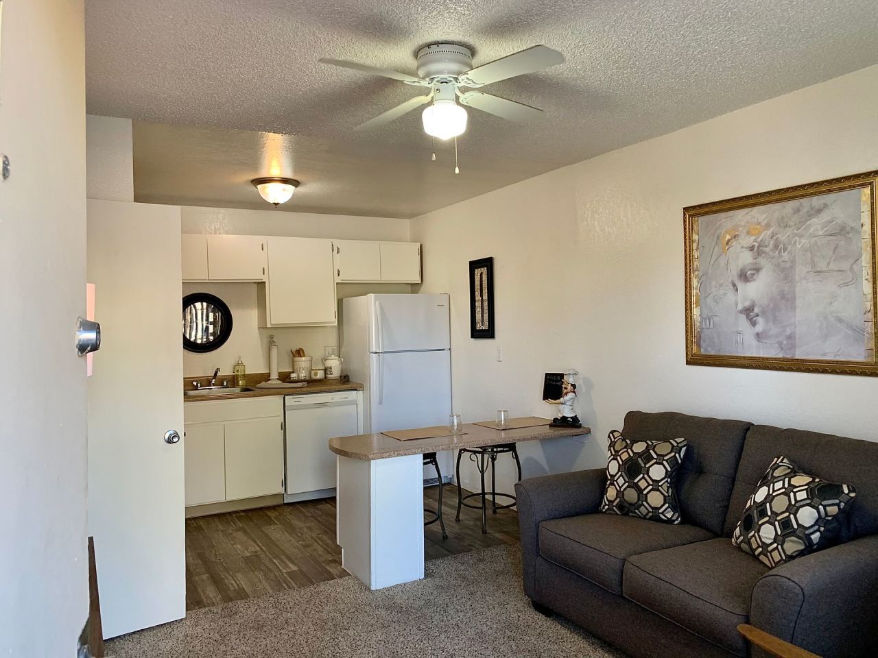 Sunset Vista Apartments Image 3