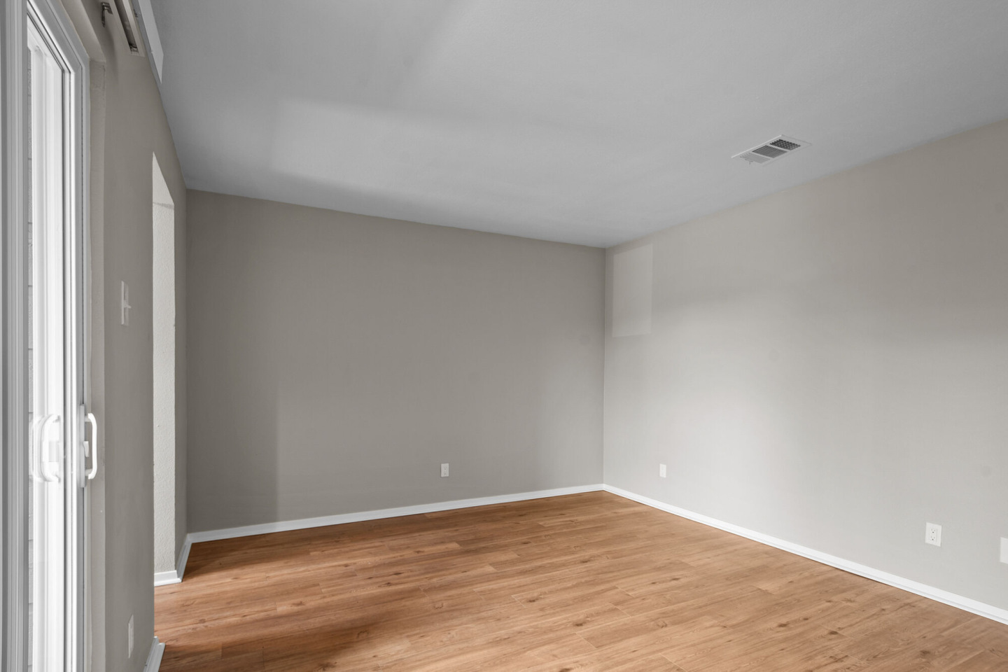 Kennington Apartments Image 6