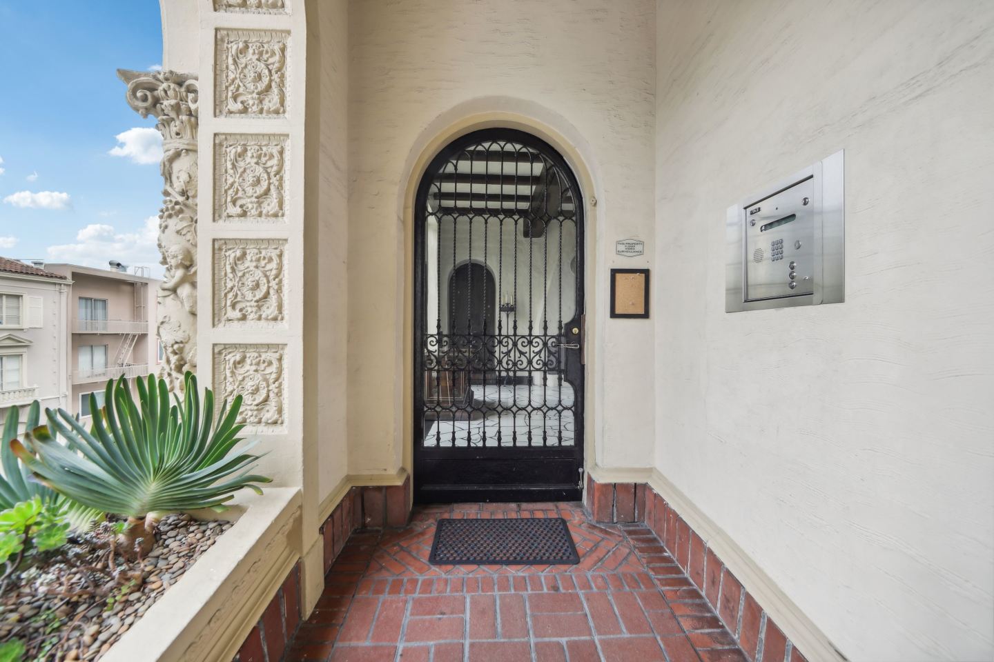 899 Green Street Image 26