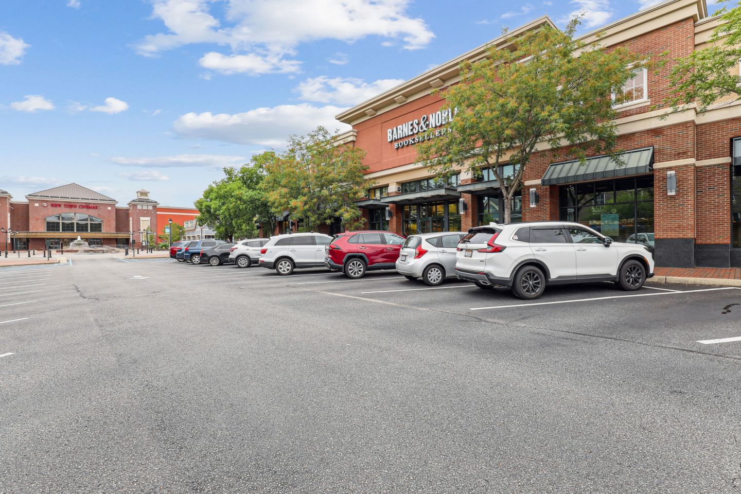The Pointe at New Town Image 31
