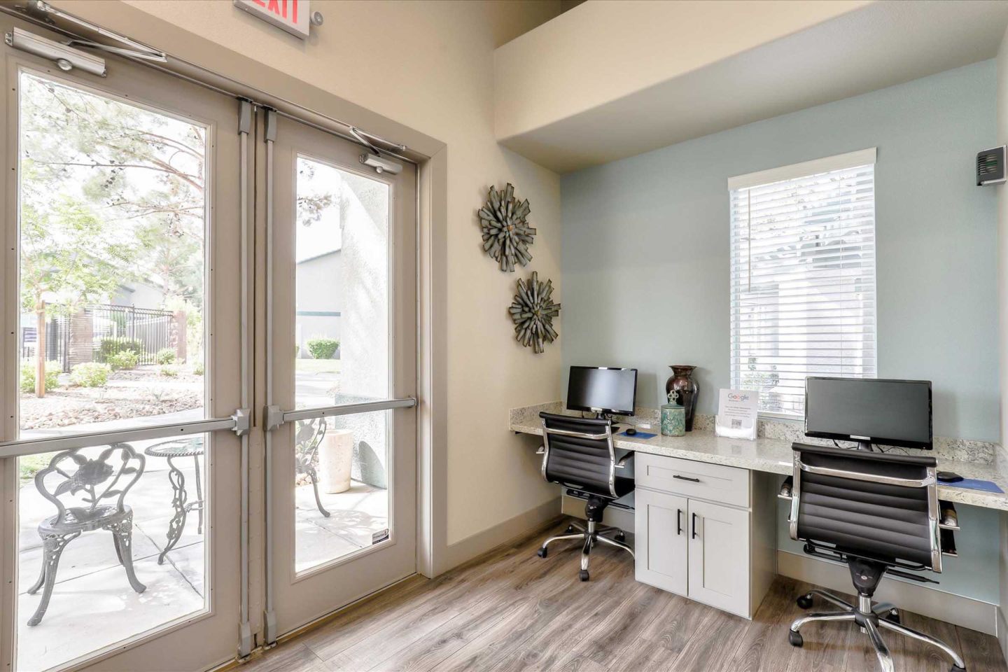 South Valley Ranch Apartments Image 13