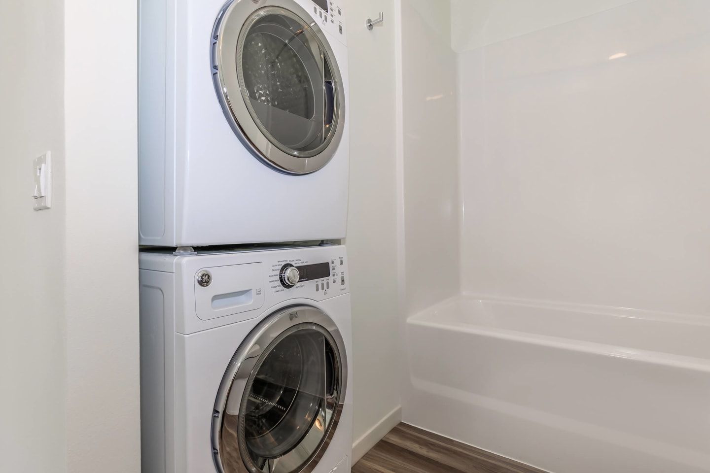 Avant Apartments - Student Housing Image 14