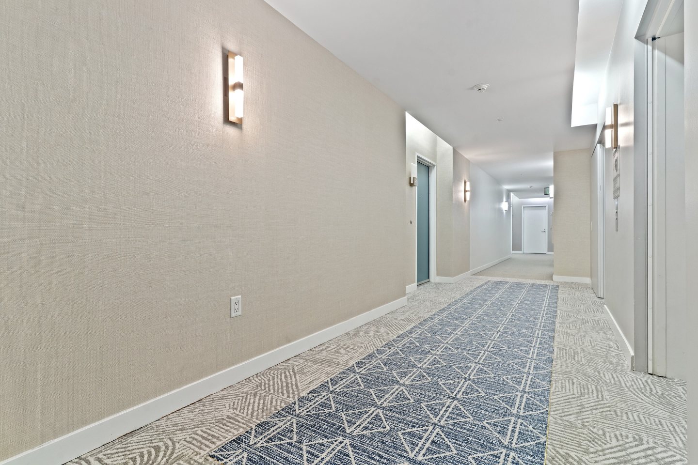 333 Fremont Image 25